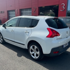 PEUGEOT
 3008 PEUGEOT 3008 HDI 115 CV ALLURE BMP6