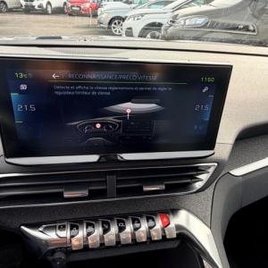 PEUGEOT NOUVEAU 3008 PEUGEOT 3008 II (2) 1.6 HYBRID 225 ALLURE PACK E-EAT8