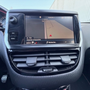 PEUGEOT 2008 PEUGEOT 2008 HDI 100 CV GT LINE