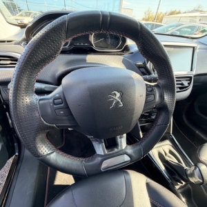 PEUGEOT 2008 PEUGEOT 2008 HDI 100 CV GT LINE