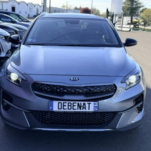 KIA XCEED  KIA XCEED (2) 1.6 GDI HYBRIDE RECHARGEABLE 141 PREMIUM DCT6