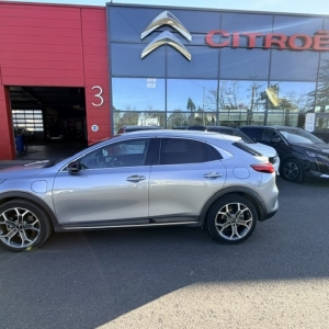 KIA XCEED  KIA XCEED (2) 1.6 GDI HYBRIDE RECHARGEABLE 141 PREMIUM DCT6