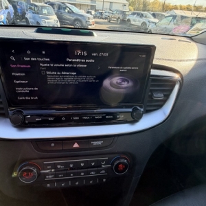 KIA XCEED  KIA XCEED (2) 1.6 GDI HYBRIDE RECHARGEABLE 141 PREMIUM DCT6