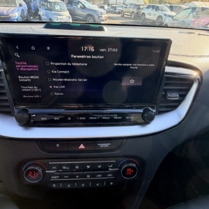 KIA XCEED  KIA XCEED (2) 1.6 GDI HYBRIDE RECHARGEABLE 141 PREMIUM DCT6