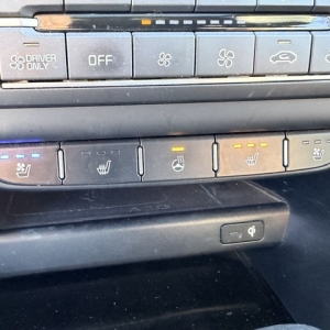 KIA XCEED  KIA XCEED (2) 1.6 GDI HYBRIDE RECHARGEABLE 141 PREMIUM DCT6