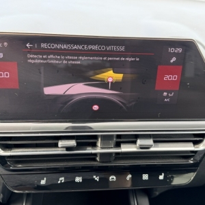 CITROËN
C5 AIRCROSS CITROEN C5 AIRCROSS II 1.5 HDI 130 SHINE EAT8 CITROËN
C5 AIRCROSS CITROEN C5 AIRCROSS II 1.5 HDI 130 SHINE EAT8