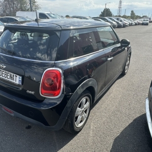 MINI ONE MINI ONE 102