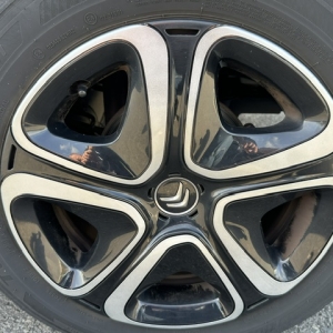 CITROËN
C3 AIRCROSS HDI 120 EAT6 FEEL CITROËN
C3 AIRCROSS HDI 120 EAT6 FEEL